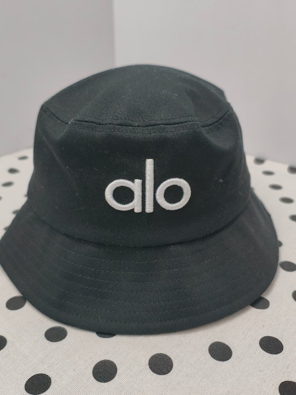 🎸ALO Yoga Weekender Bucket Hat